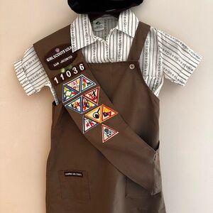 Vintage 1987 Brownie Girl Scouts Uniform with Sash, Hat, Jumper, Shirt